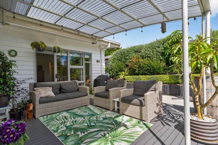 18 Resolution Place One Tree Point_17