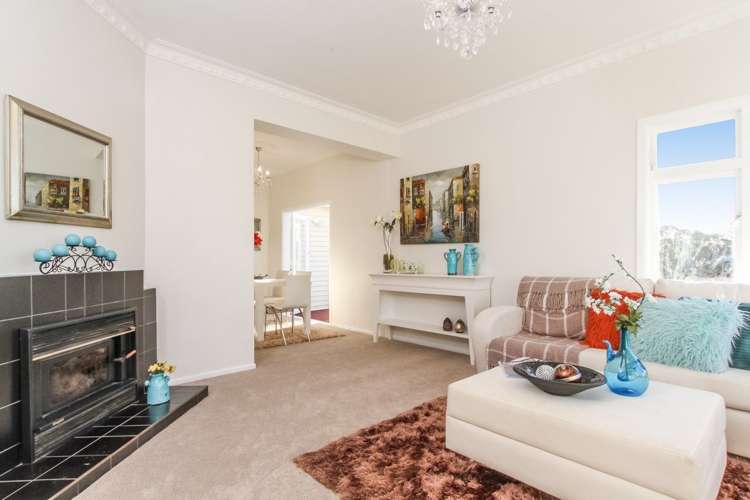 11 Craigbank Avenue New Lynn_2