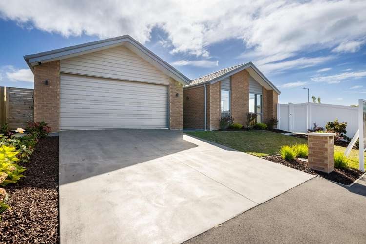 26 Selfe Crescent Burwood_17