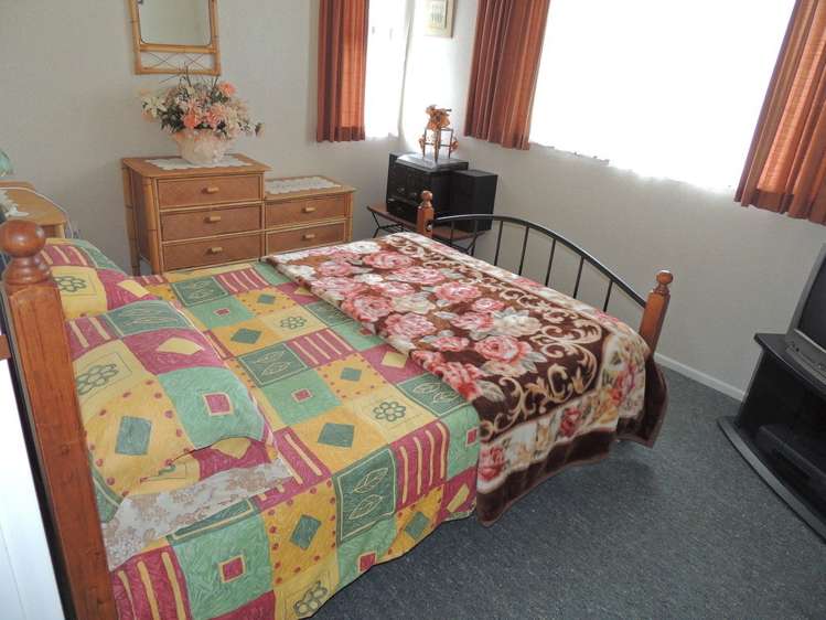 11 Ratau Street Mahia_10