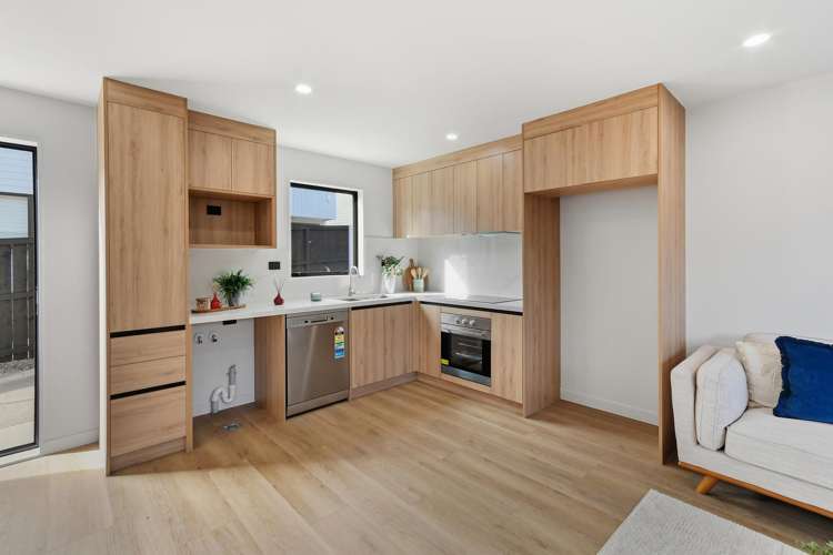 16 Geneva Place Blockhouse Bay_9