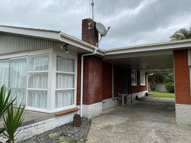 8 Carlson Crescent Silverdale_3