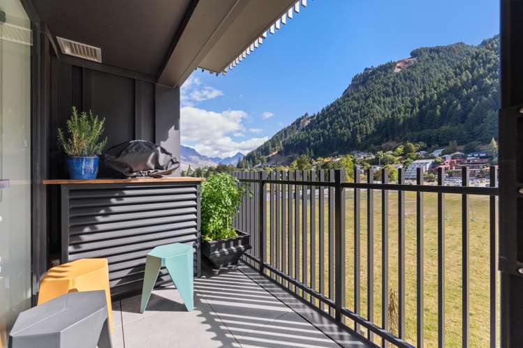 102/98 Gorge Road Queenstown_12