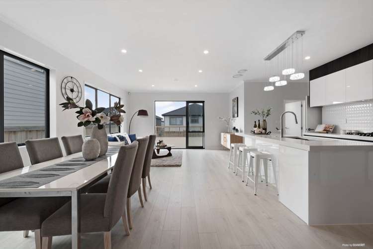 82 Thomas Road Flat Bush_3