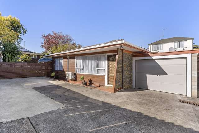 4/112 Gossamer Drive Pakuranga Heights_1