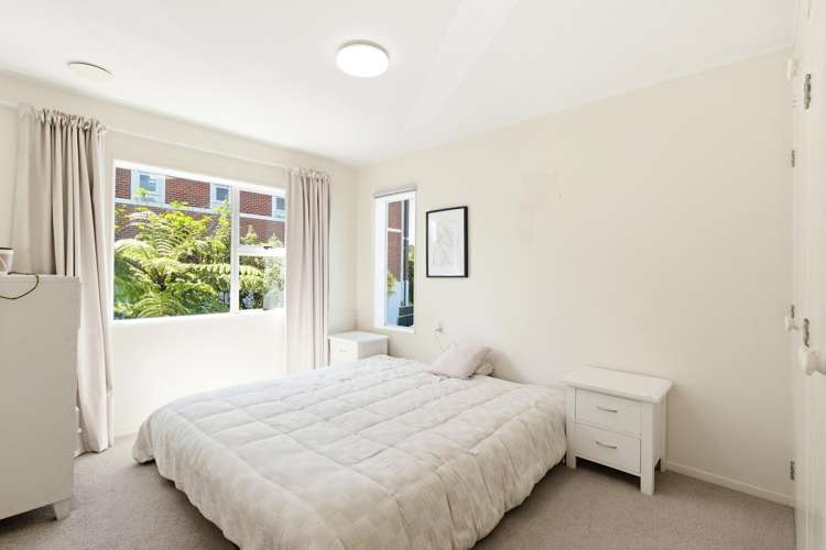 8/35 Ganges Road Khandallah_7