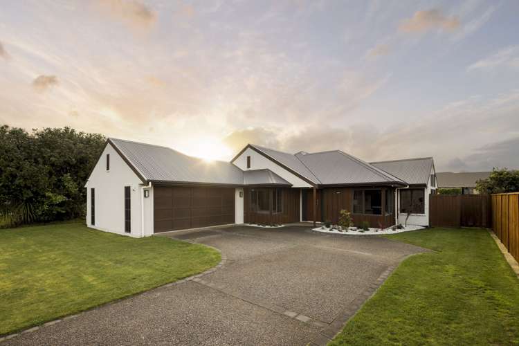 15 Edenpark Drive Rototuna North_3