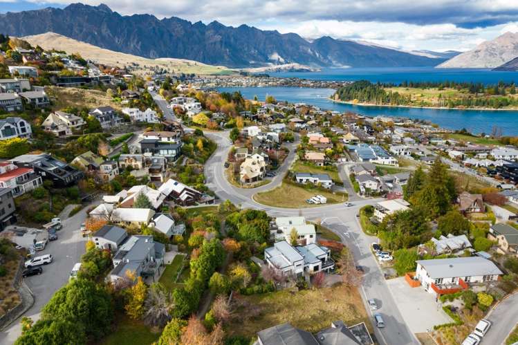 5 Kent Street Queenstown_12