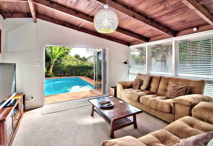 263b Titirangi Road Titirangi_1