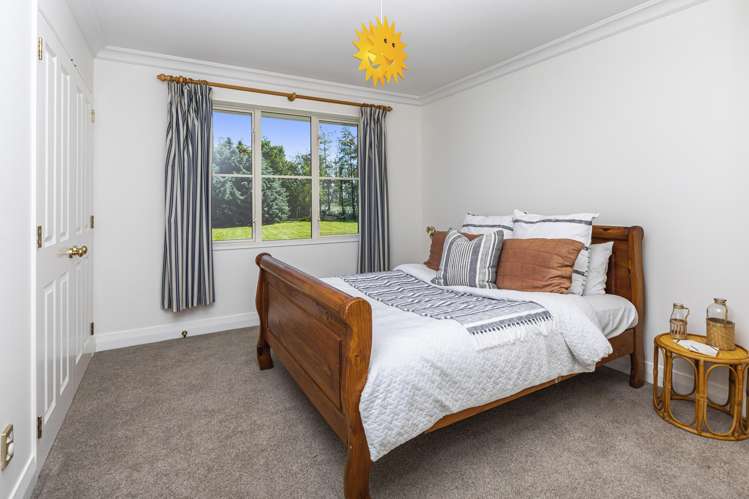 65 Glengarriff Drive Lincoln_20