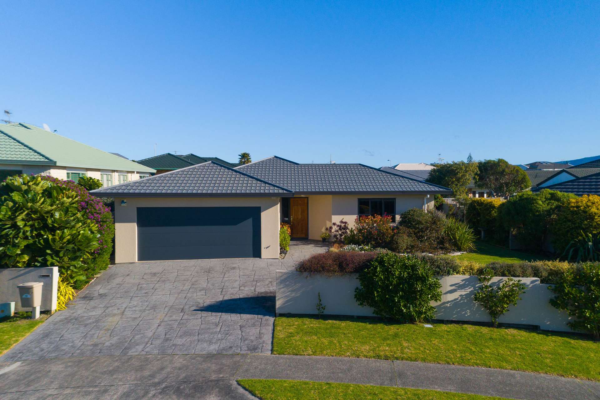 18 Barrett Drive Waikanae Beach_0