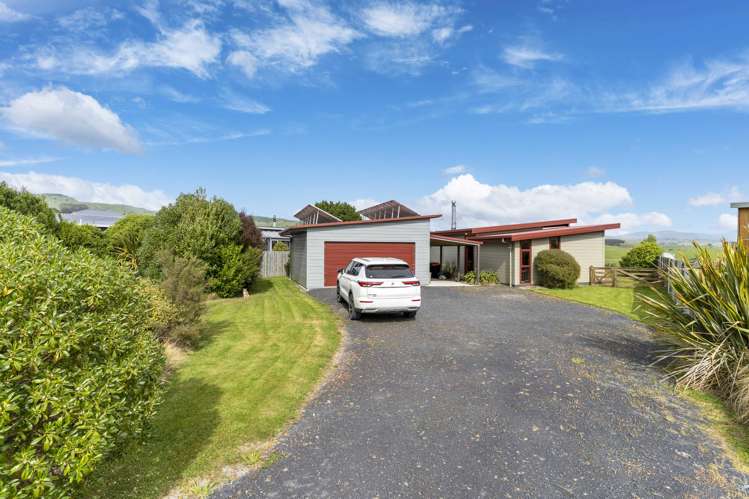 1241 Coast Road Karitane_16