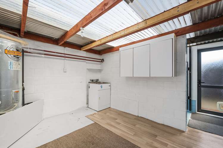 8a Seddon Street Glenholme_10