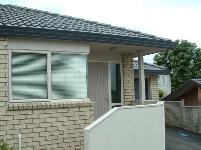 6/10 Ridge Road Howick_1