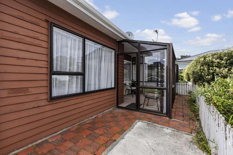 5/21 Dee Street Island Bay_10