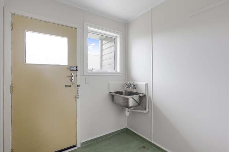 1/11 Celia Street Redcliffs_13
