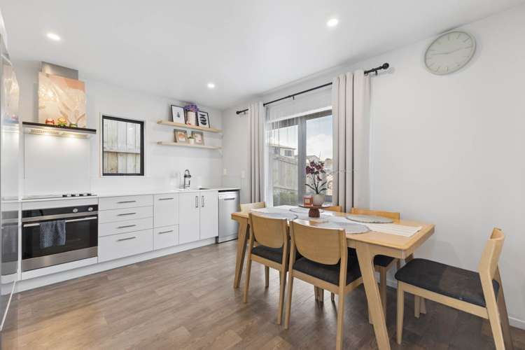 8 Jean Alma Lane Wattle Downs_2