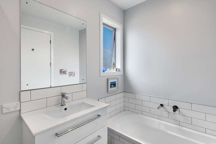 2 Pukeko Way Amberley_33