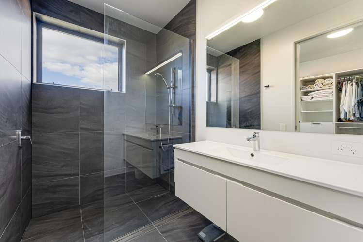 4 Leach Place Enner Glynn_13