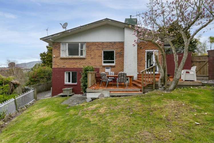 13 Motutahae Street Taupo Central_15