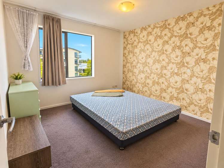 5L/17 Crown Lynn Place New Lynn_5