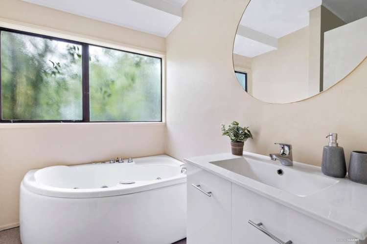 4/107a Woodglen Road Glen Eden_8