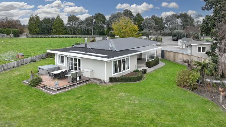 60 Evenden Road Tomoana_1