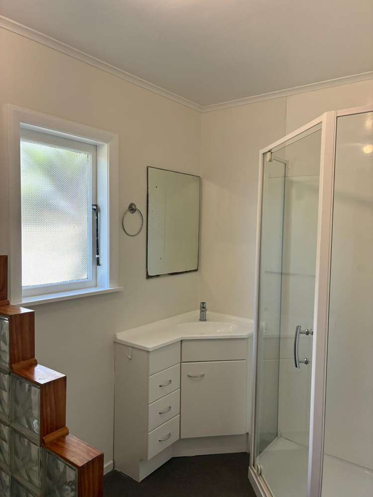 58A Sutton Crescent Papakura_11