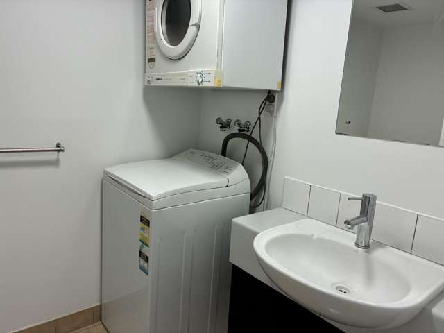 11L/3 Whitaker Place 1672_3