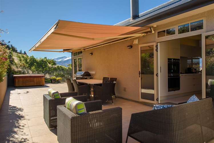 14 Morrows Mead Wanaka_17