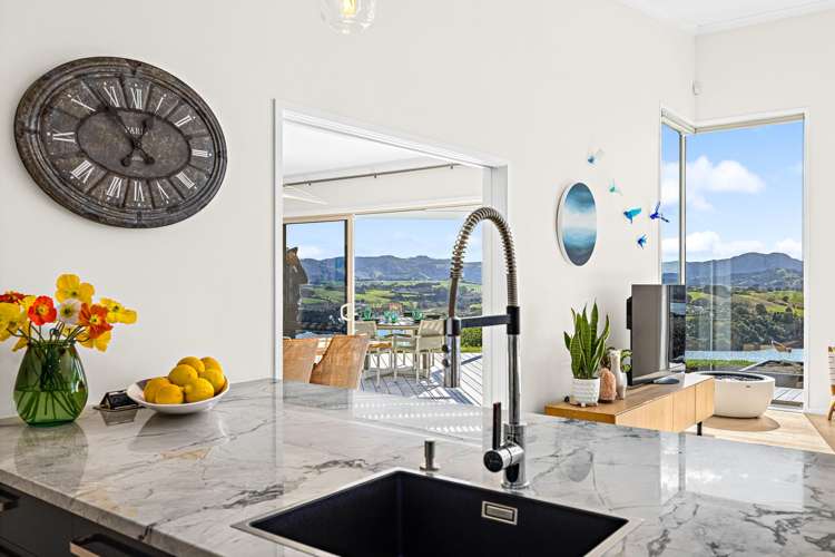 37 Brick Bay Drive Sandspit_11