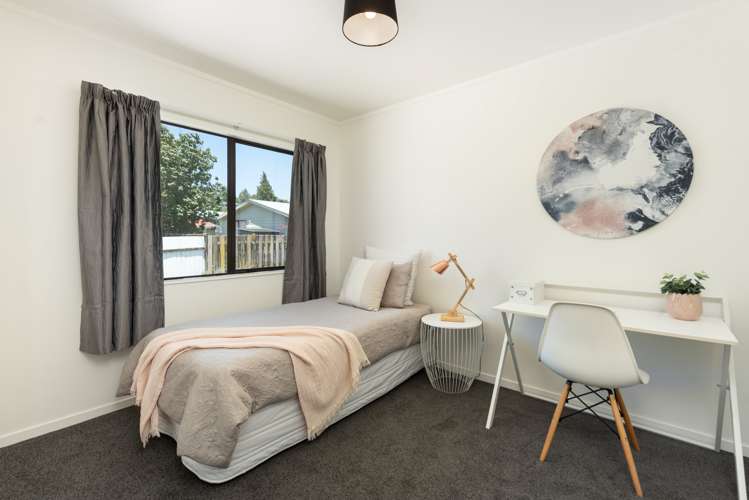 8a Solomon Street Brookfield_9