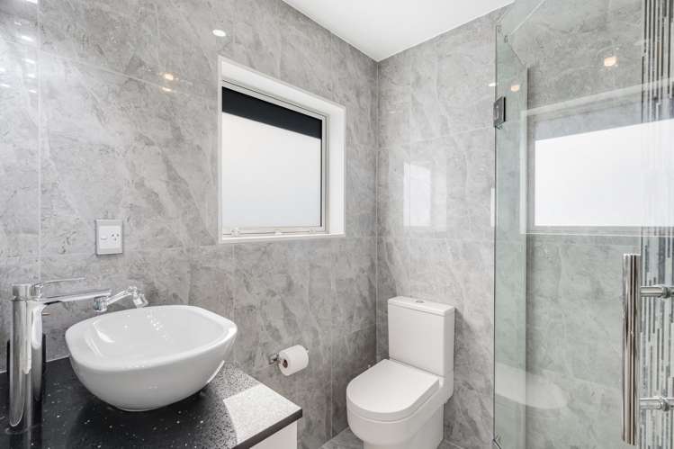 2 Aurea Avenue Pakuranga_13