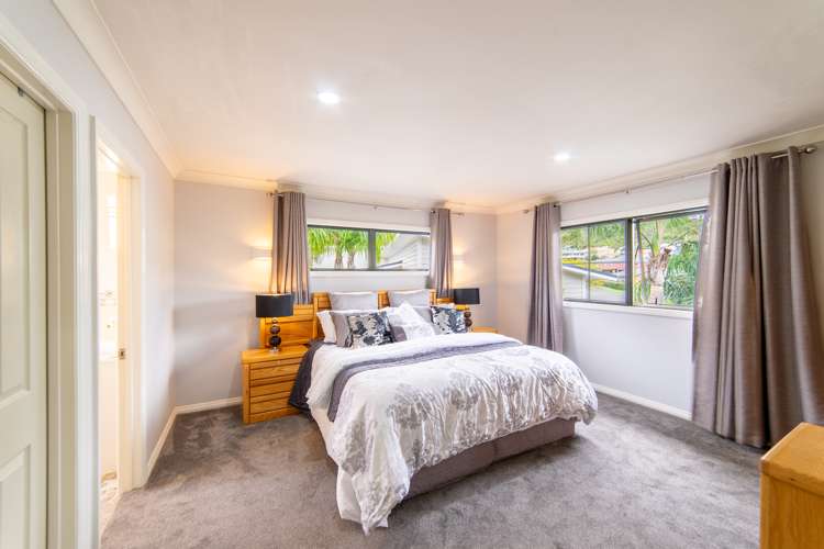 55 Waldorf Crescent Orewa_13