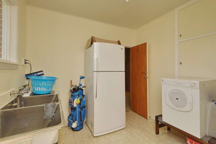 76 High Street Leeston_17