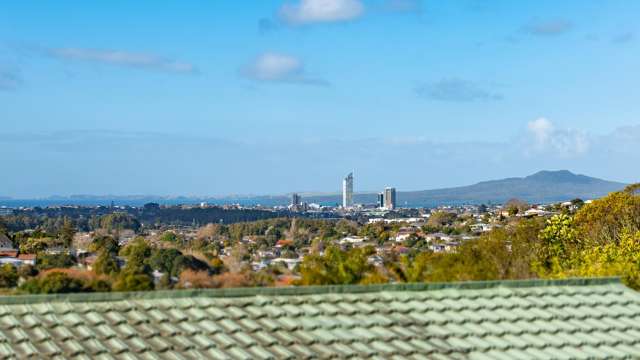 8 McDowell Crescent Hillcrest_1
