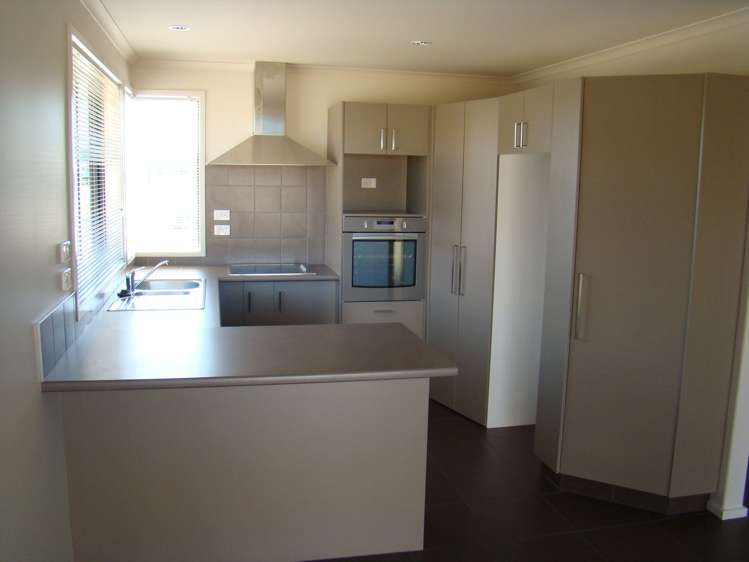 85 Farringdon Avenue Rototuna North_3