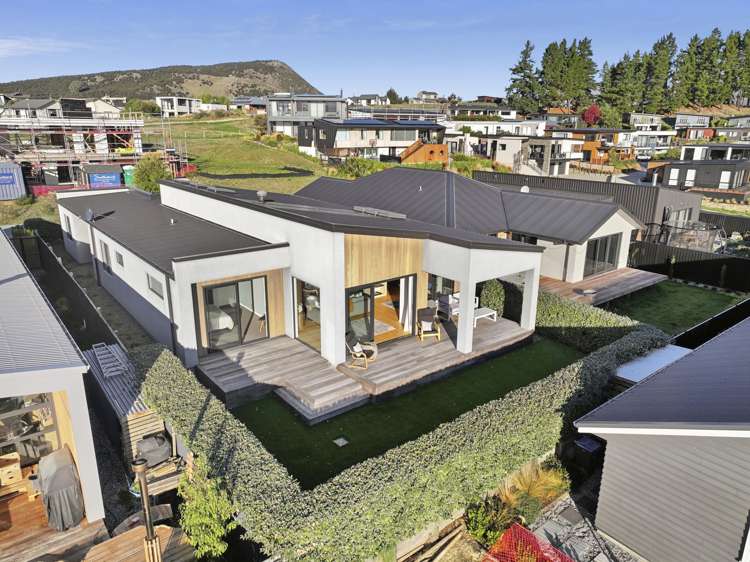 9 Landsborough Lane Wanaka_18