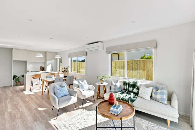 38 Bourne Crescent_2