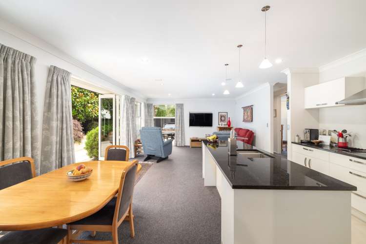 11 Breton Close Northwood_5