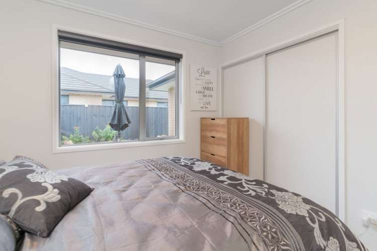 91 Sunline Avenue Lincoln_13