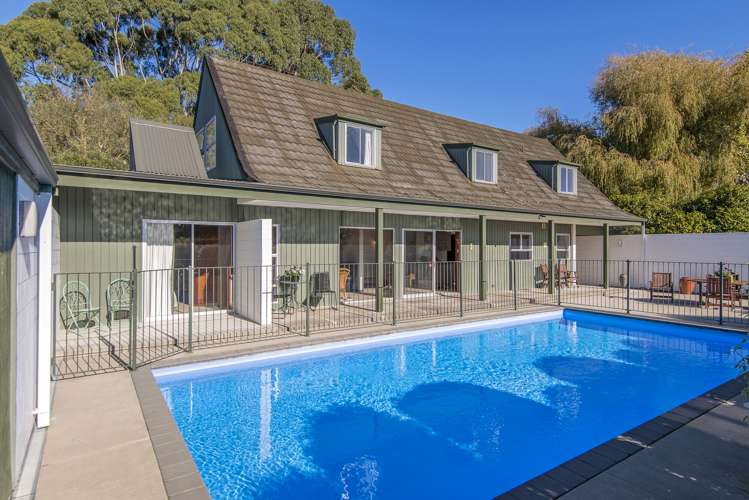 64 Barters Road Templeton_3