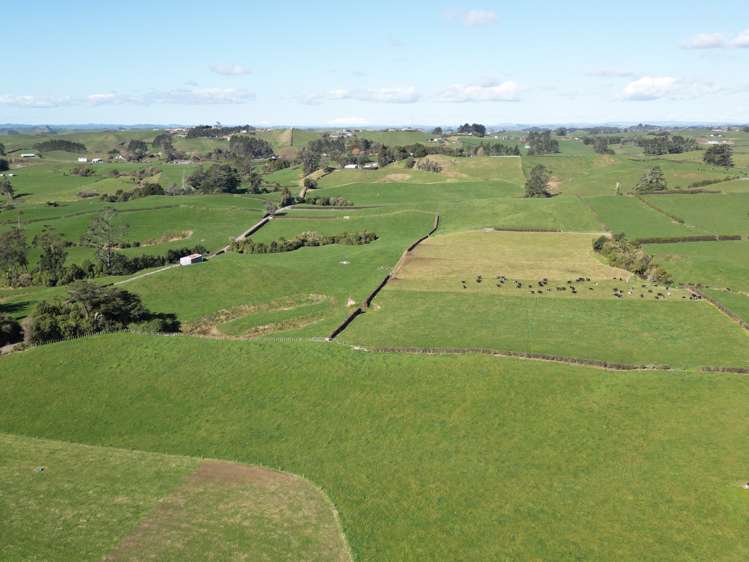 868 Upland Road Egmont Village_7