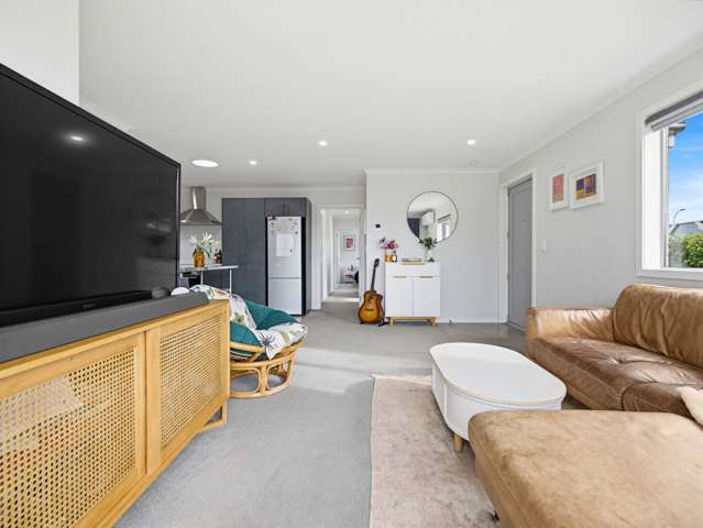 1/39 Saxbys Road Glenview_1