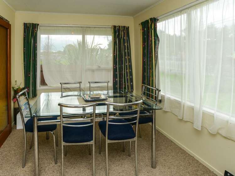 11 Victoria Street Waipawa_5