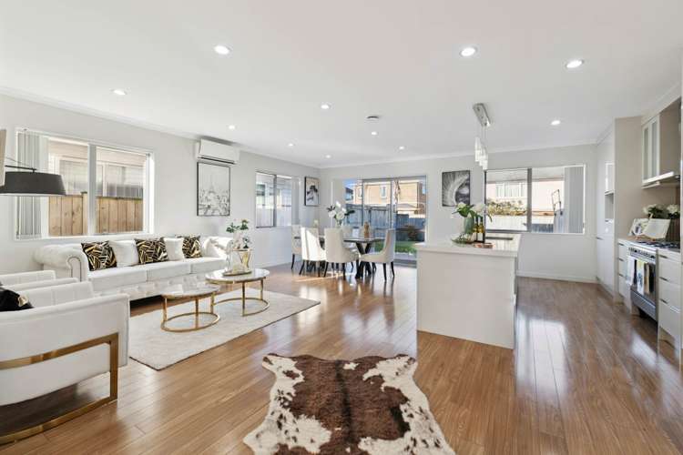 8 Castlederg Drive Flat Bush_1