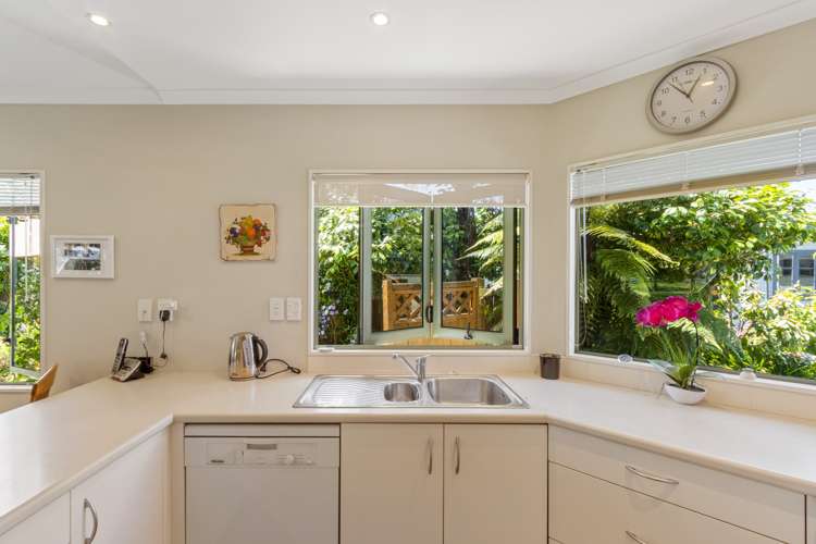 5a Menin Road Onekawa_13