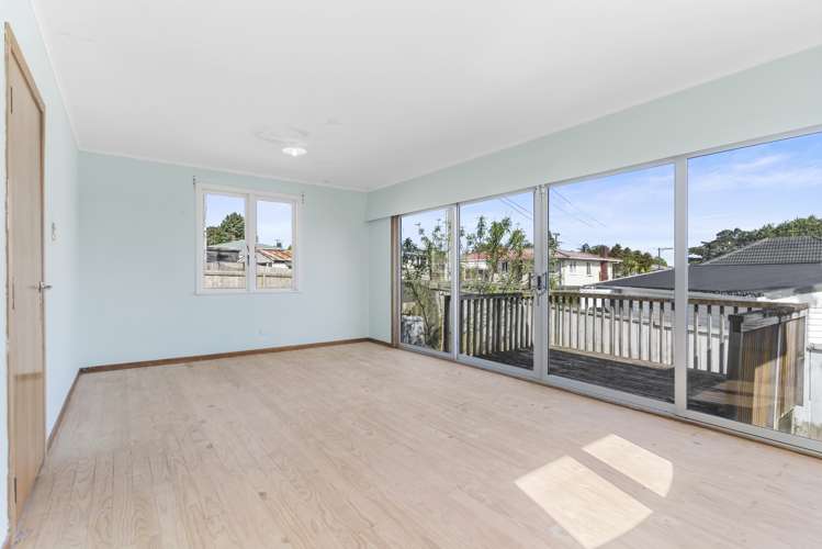 1/17 Fairclough Road Beach Haven_11