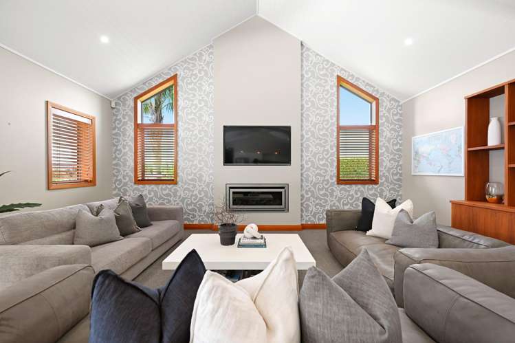 38 Baxter Michael Crescent Cambridge_16