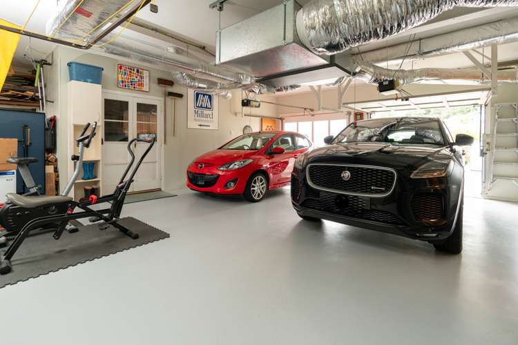 14 Cavendish Square Strathmore Park_15